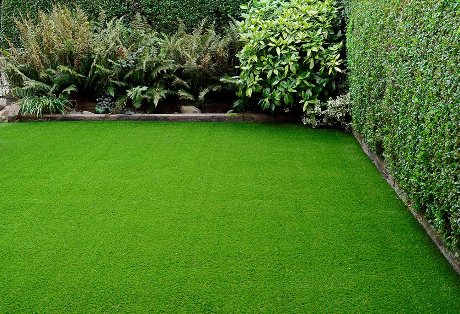 Synthetic grass carpet