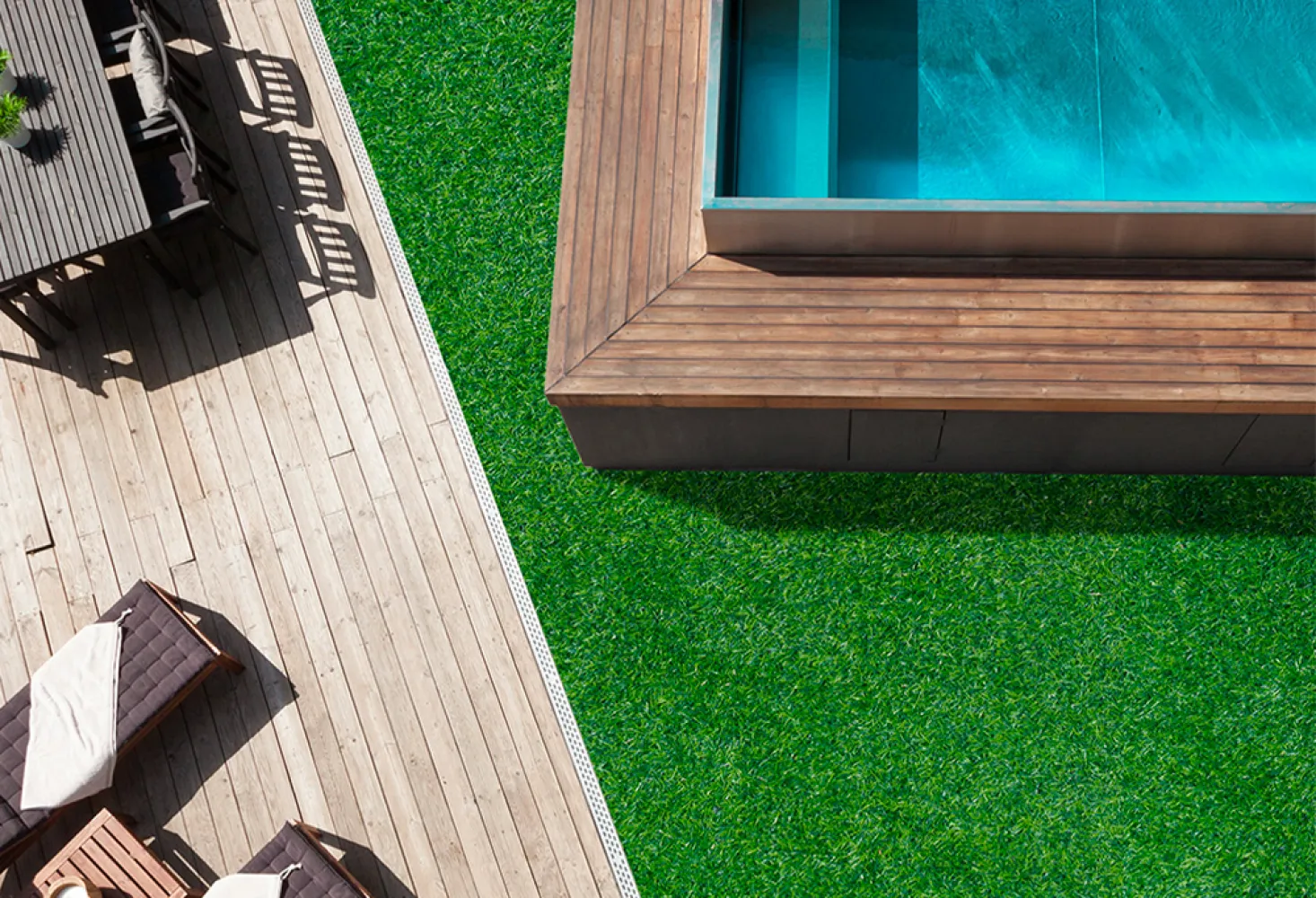 Synthetic turf pool