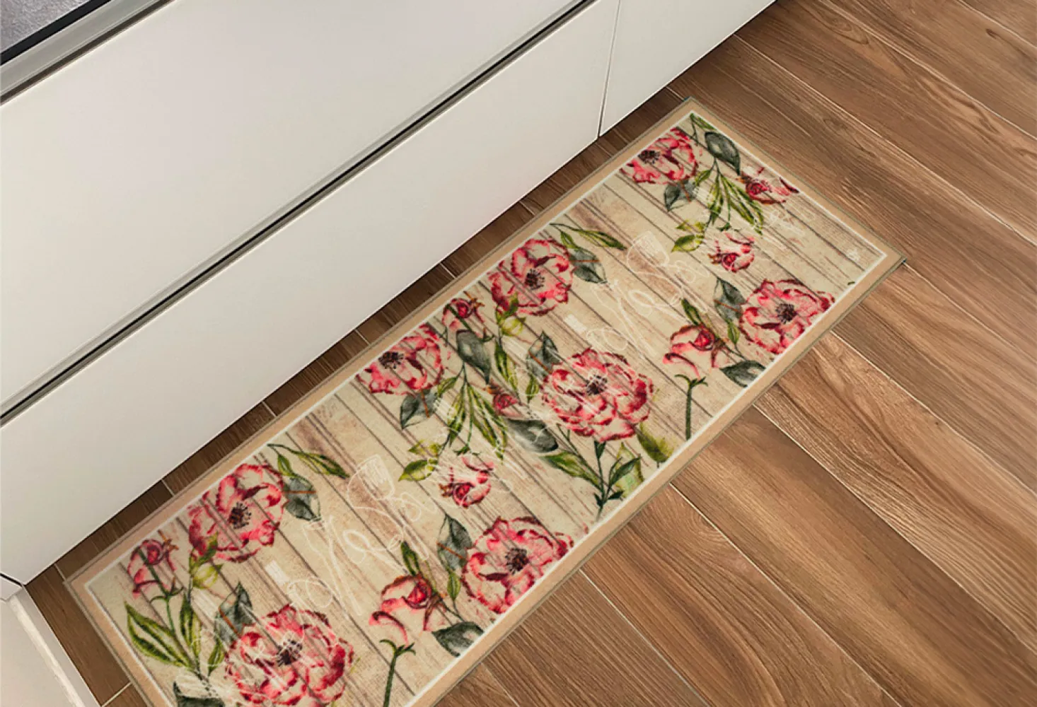 Shabby kitchen carpet