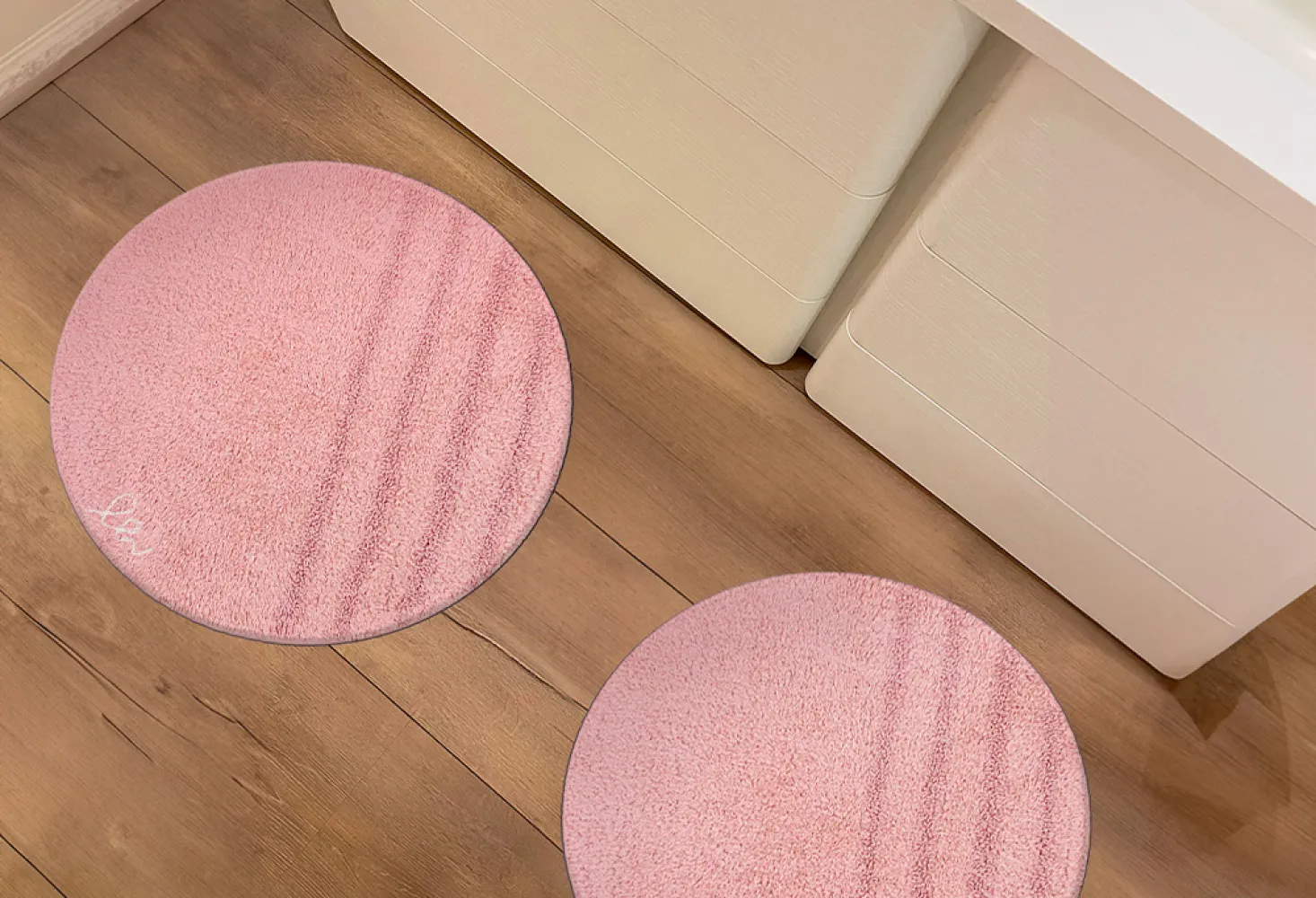 Tapis de salle de bain rond :