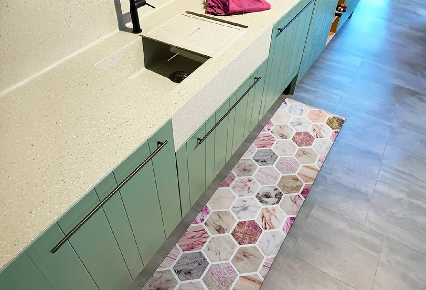 Non-slip kitchen mat